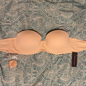 Tommy Hilfiger NWT Nude Strapless Push Up Bra
